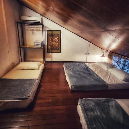 Treehouse Hostel กูชิง ภายนอก รูปภาพ