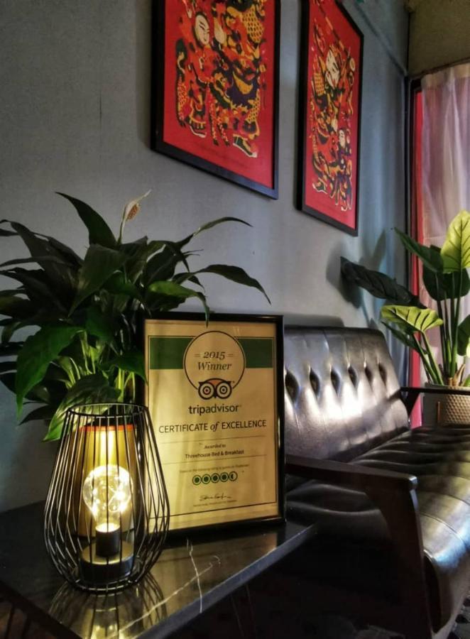 Treehouse Hostel กูชิง ภายนอก รูปภาพ