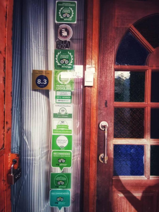 Treehouse Hostel กูชิง ภายนอก รูปภาพ